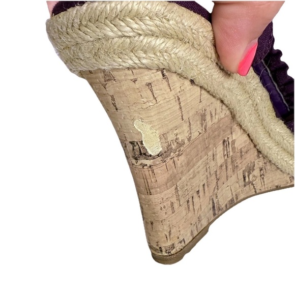 Charming Charlie Purple Wedge Sandals with Ruffle Detail - Picture 4 of 8